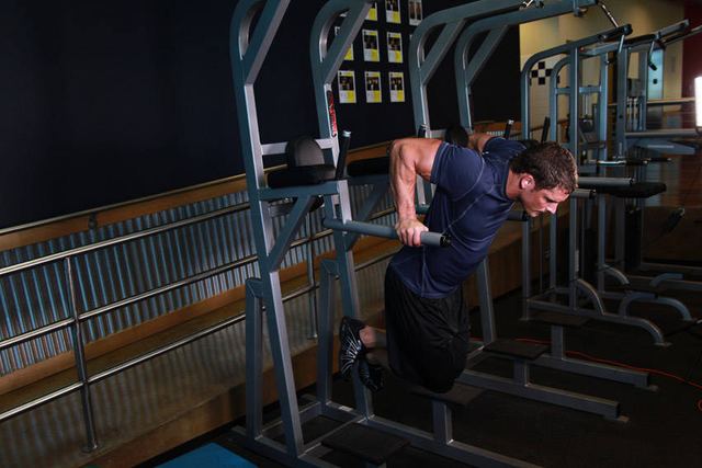 Parallel Bar Dips – end position