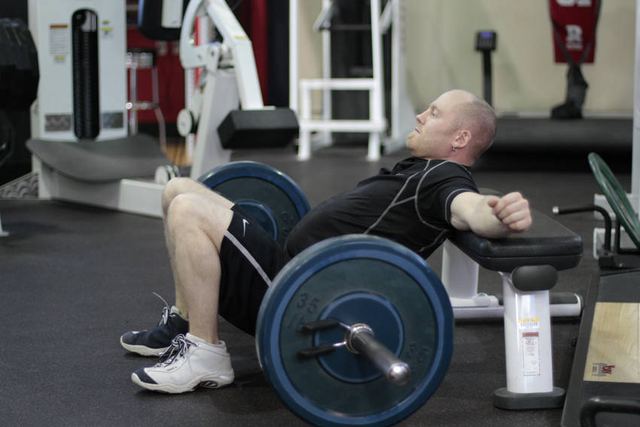 Barbell Hip Thrusts – start position